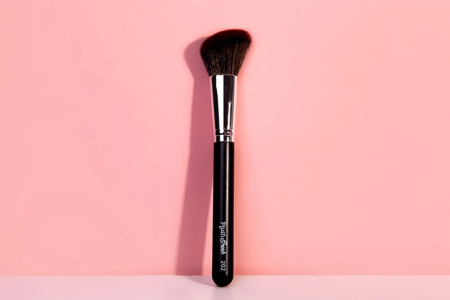 202 Angle Contour / Blusher Brush